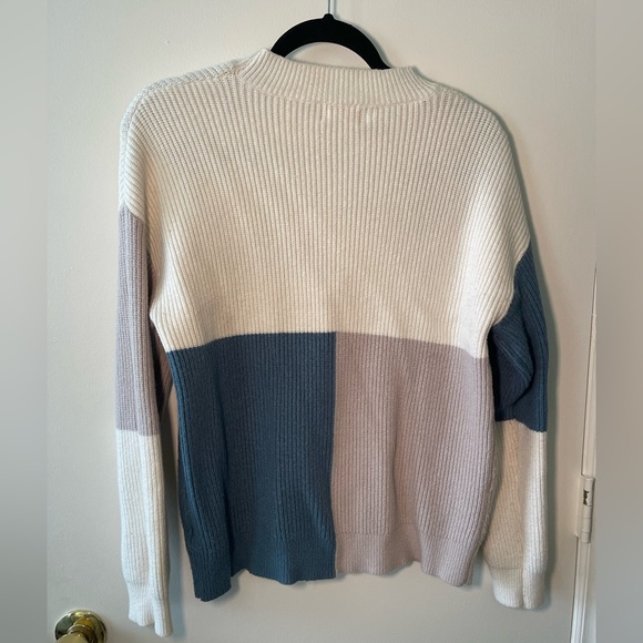 Pink Lily Color Block Sweater - Picture 2 of 4